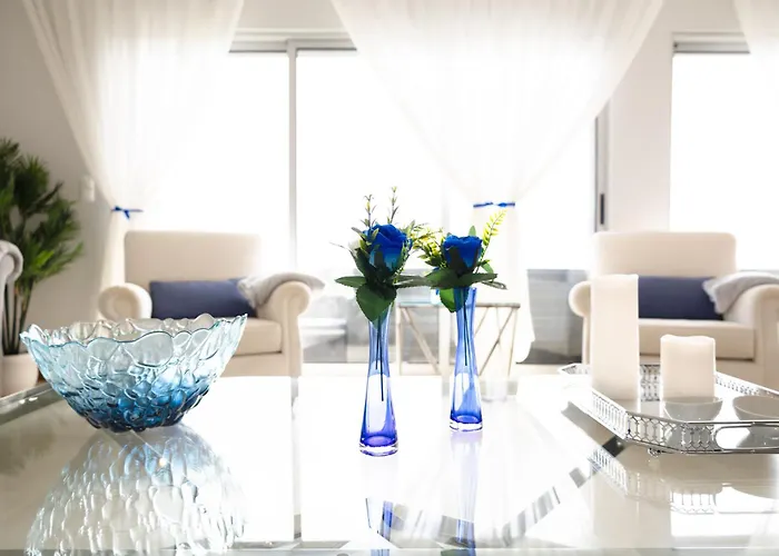 Βίλα J&b Place Πόντα Ντελγκάντα