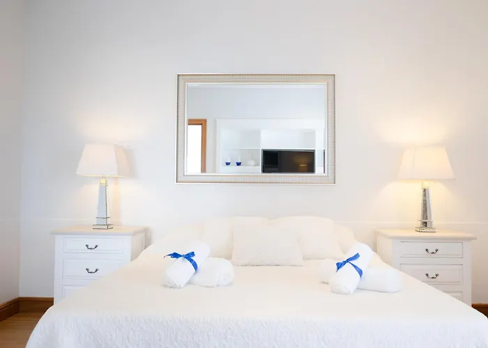 Βίλα J&b Place Πόντα Ντελγκάντα